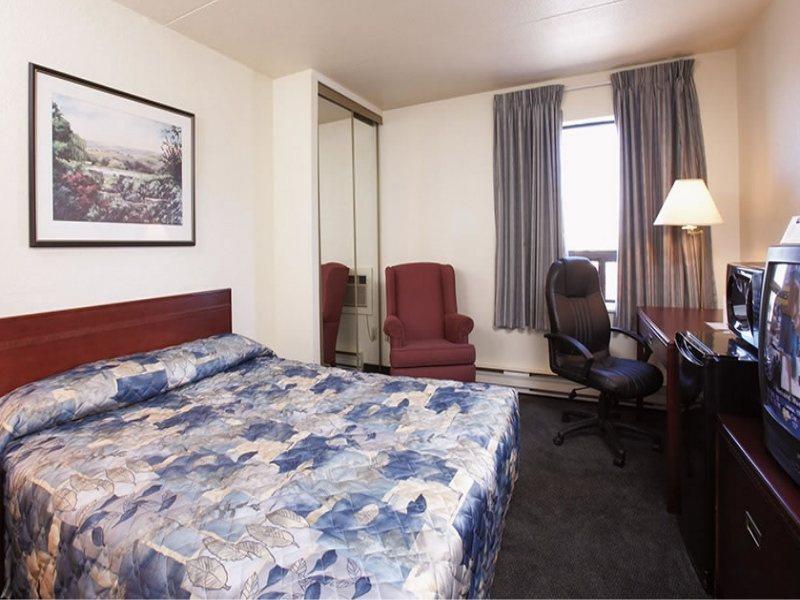 Travelodge Calgary Macleod Trail Habitación foto